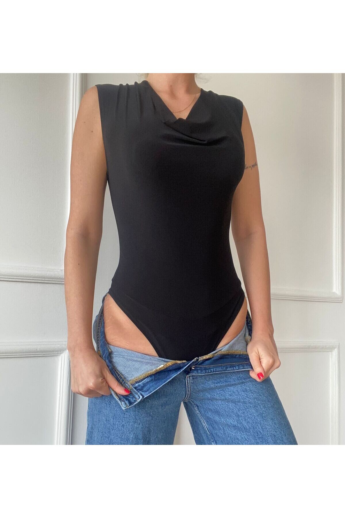 Degaje Yaka Kolsuz Bodysuit