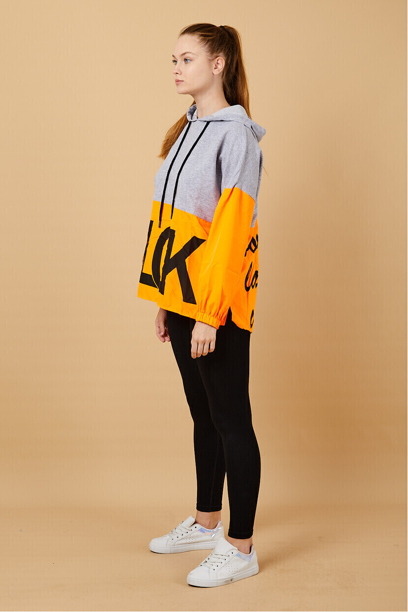 Neon Baskılı Kapşonlu Sweatshırt