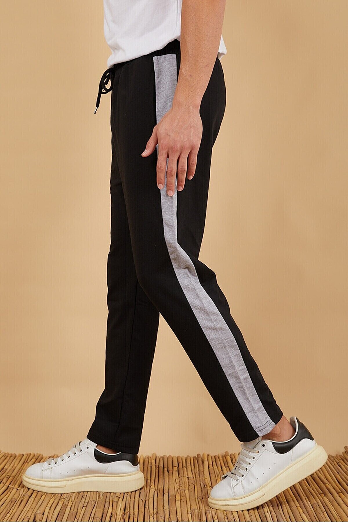 Regular Fit Panelli Düz Paça Eşofman Altı