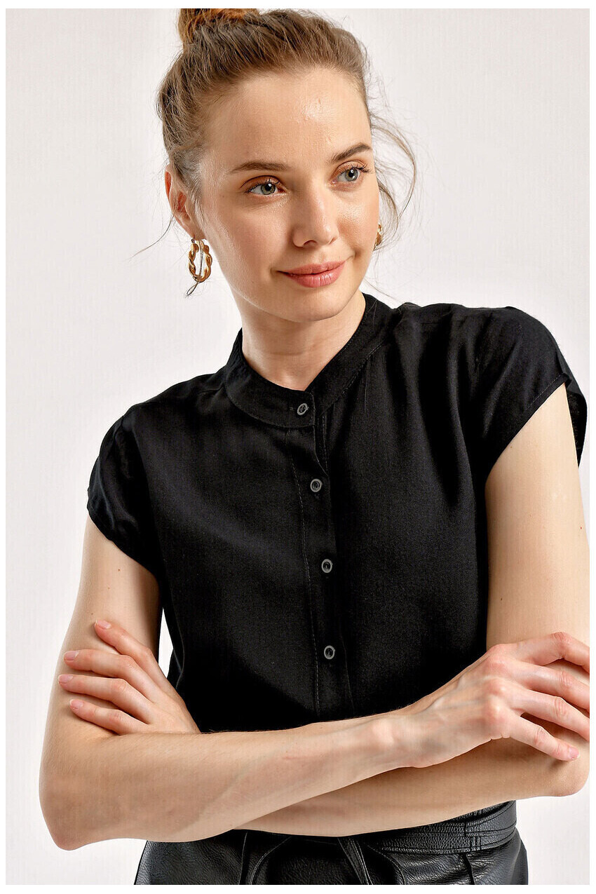 Yarım Kol Düz Gömlek