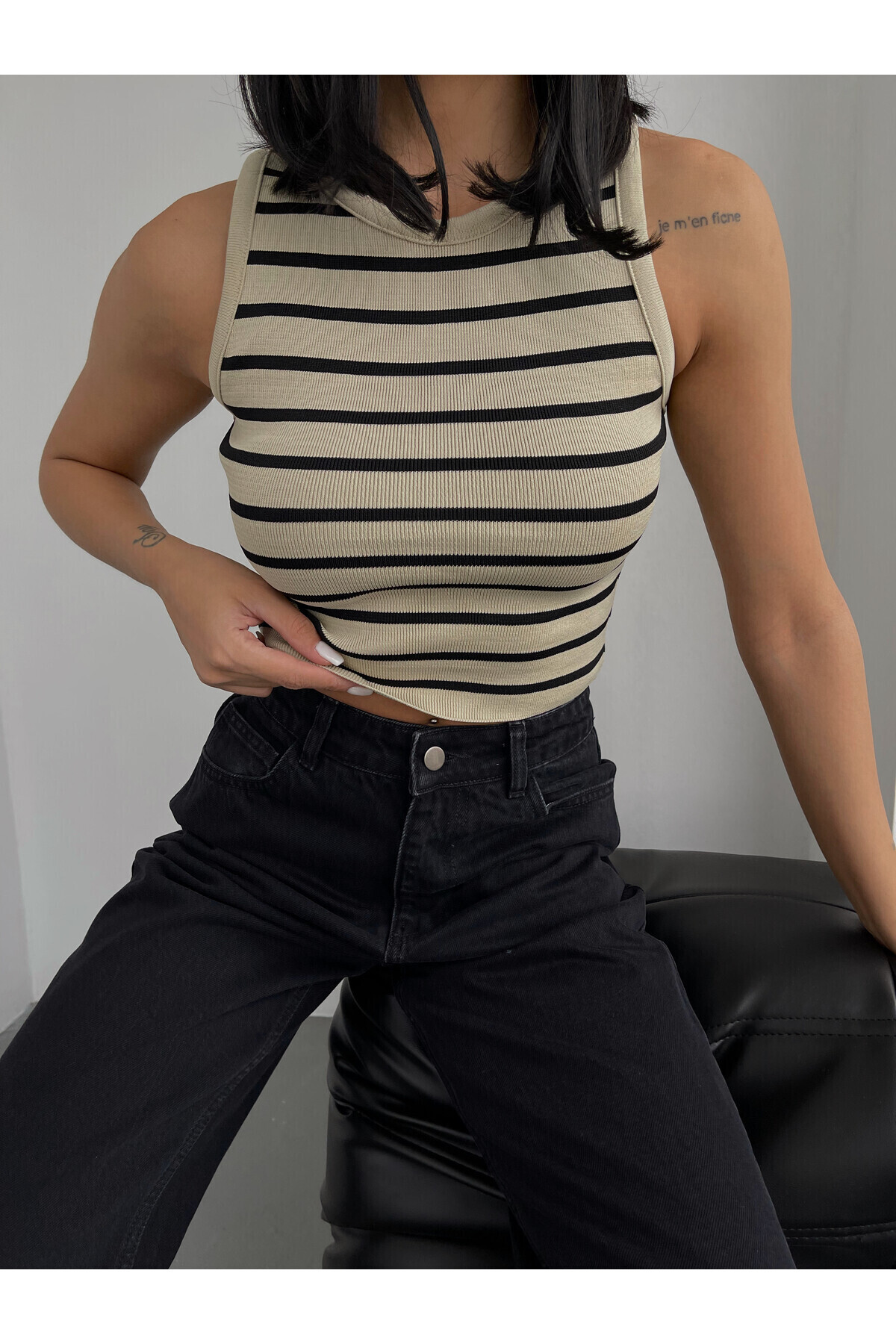 Bisiklet Yaka Çizgili Crop Bluz