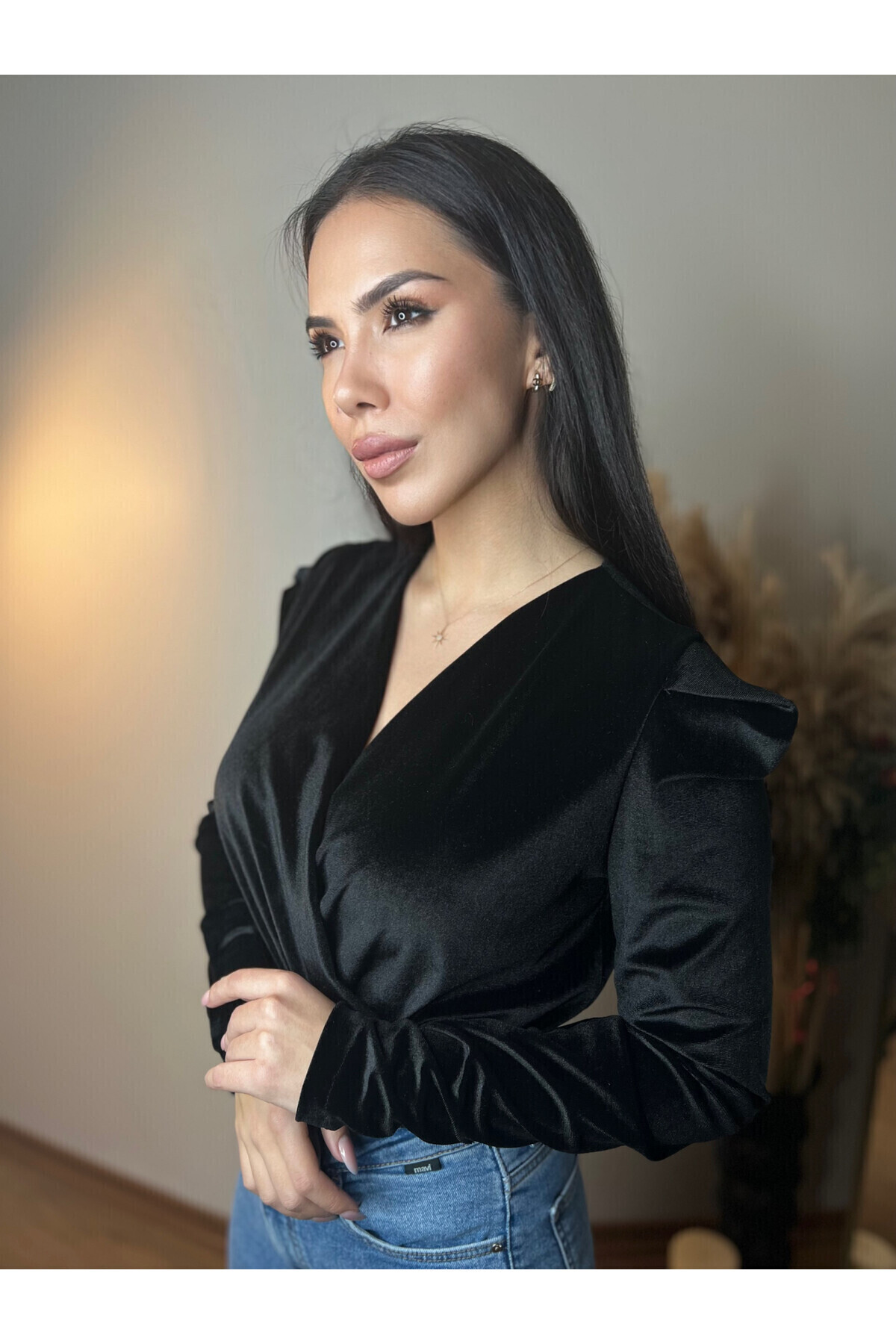 Kadife Kruvaze Alttan Çıtçıtlı Bodysuit