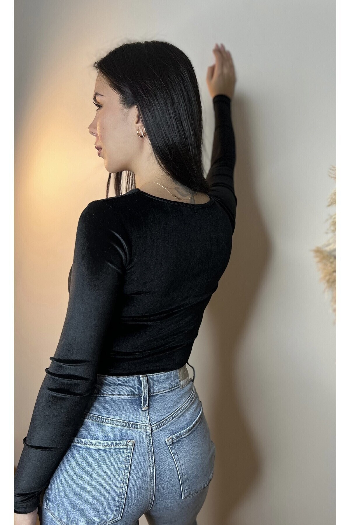 Kare Yaka Kadife Crop Bluz