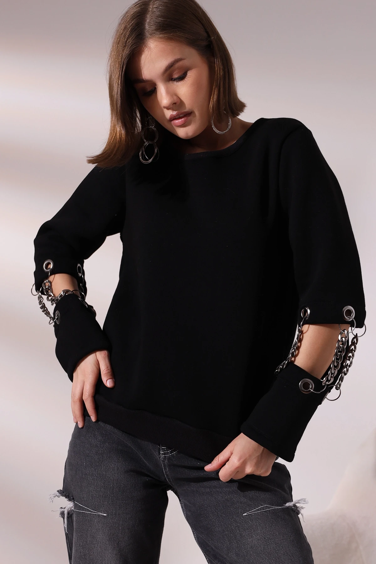 Kol Zincir Detay 3 İplik Sweatshirt