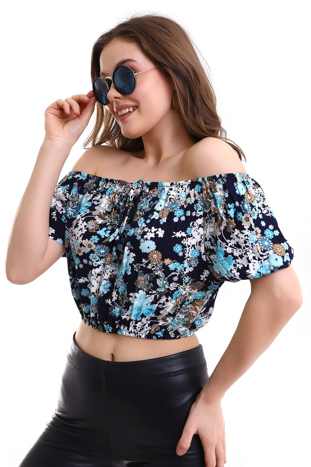 Madonna Yaka Desenli Crop Bluz