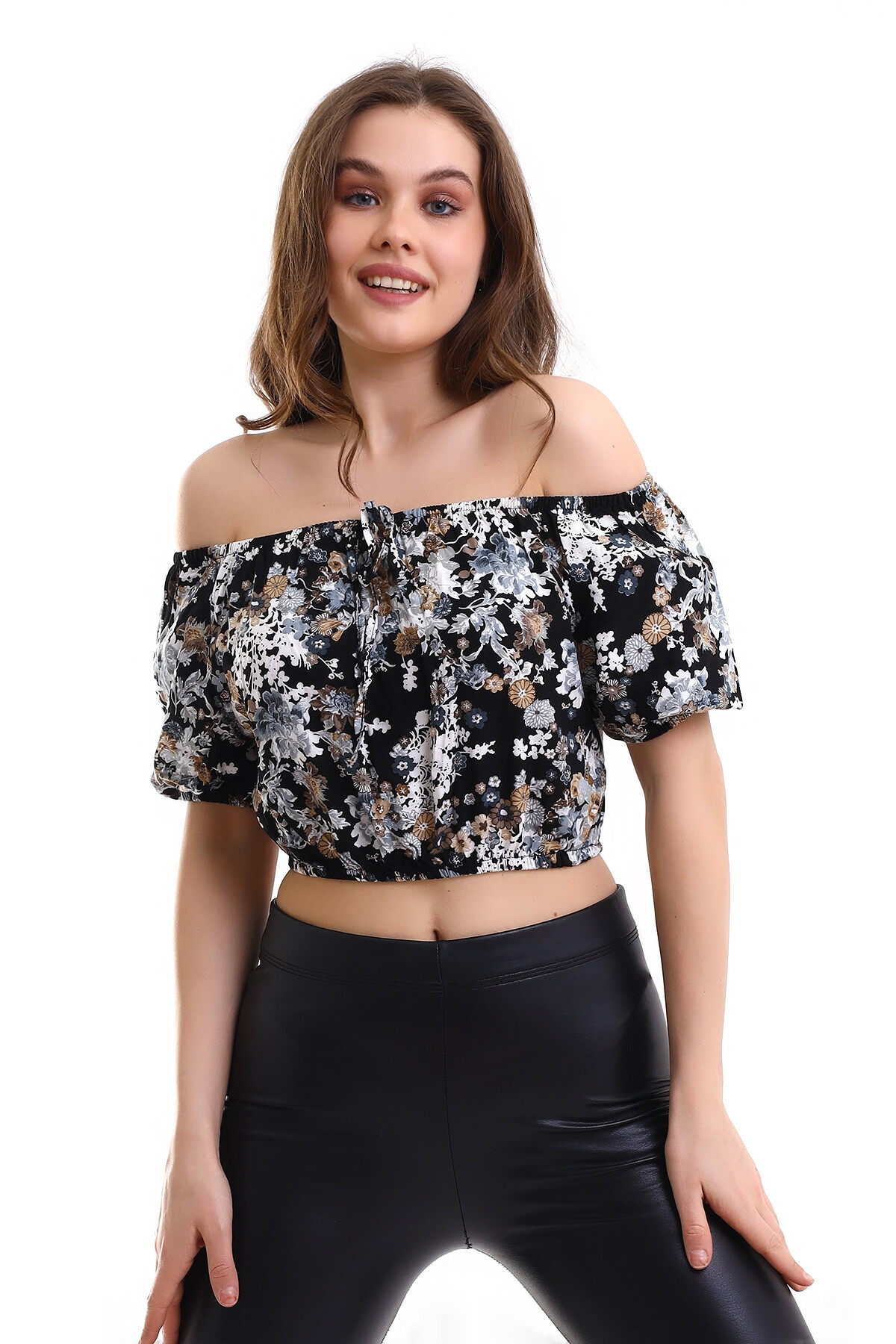 Madonna Yaka Desenli Crop Bluz