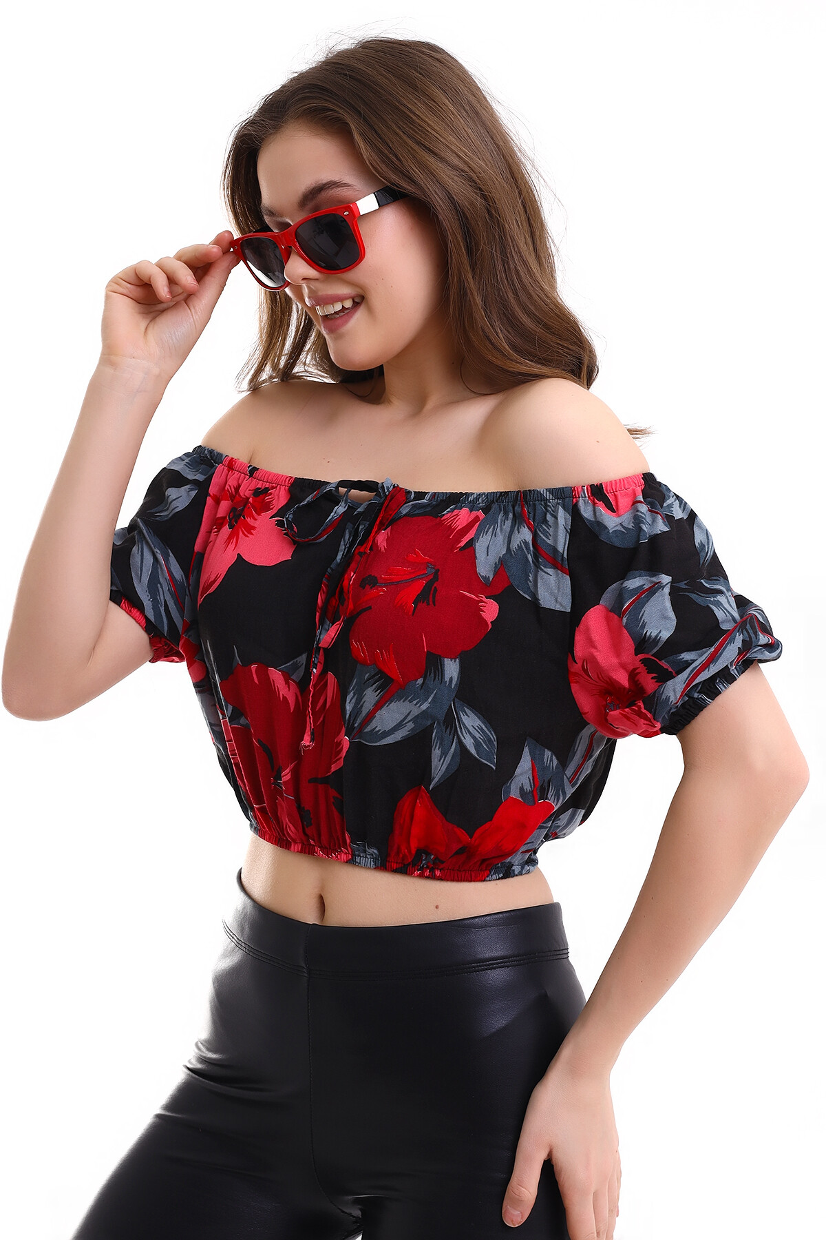 Madonna Yaka Desenli Crop Bluz