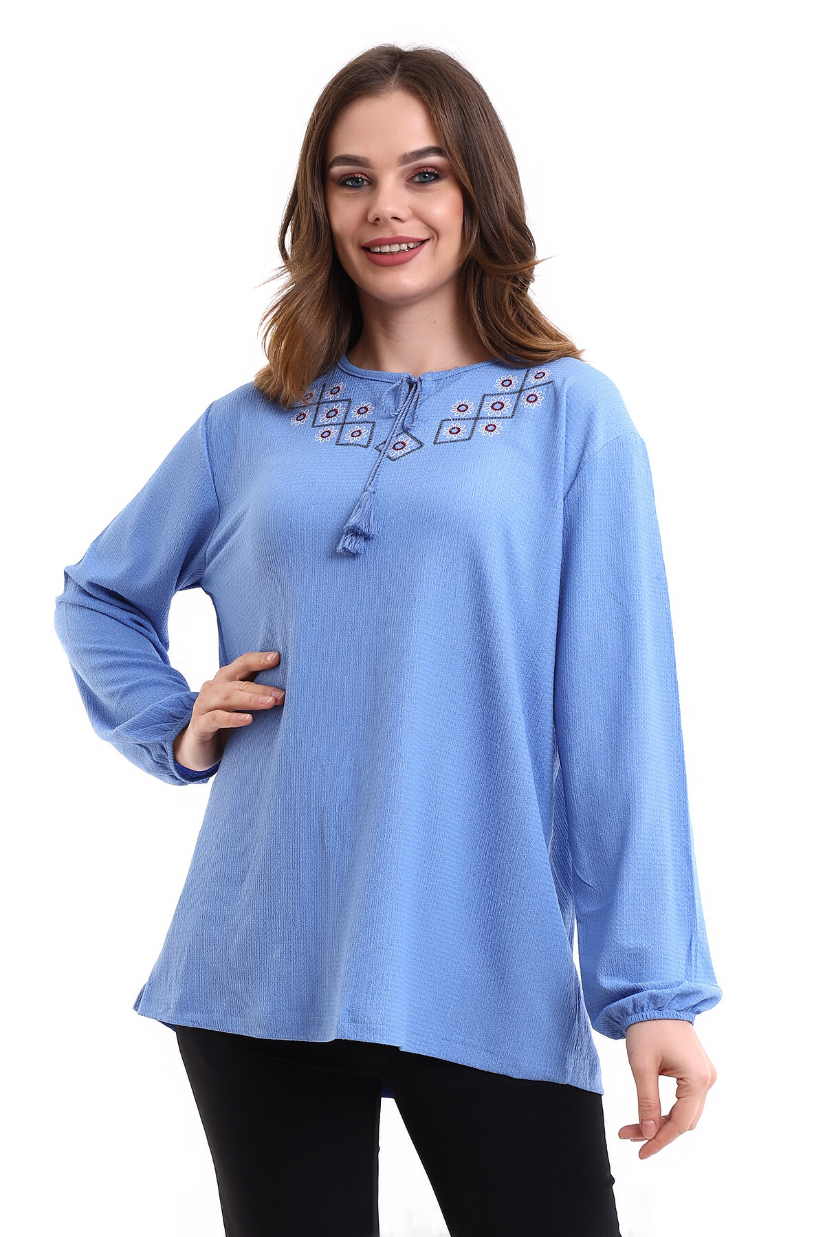 Nakış Detaylı Bluz