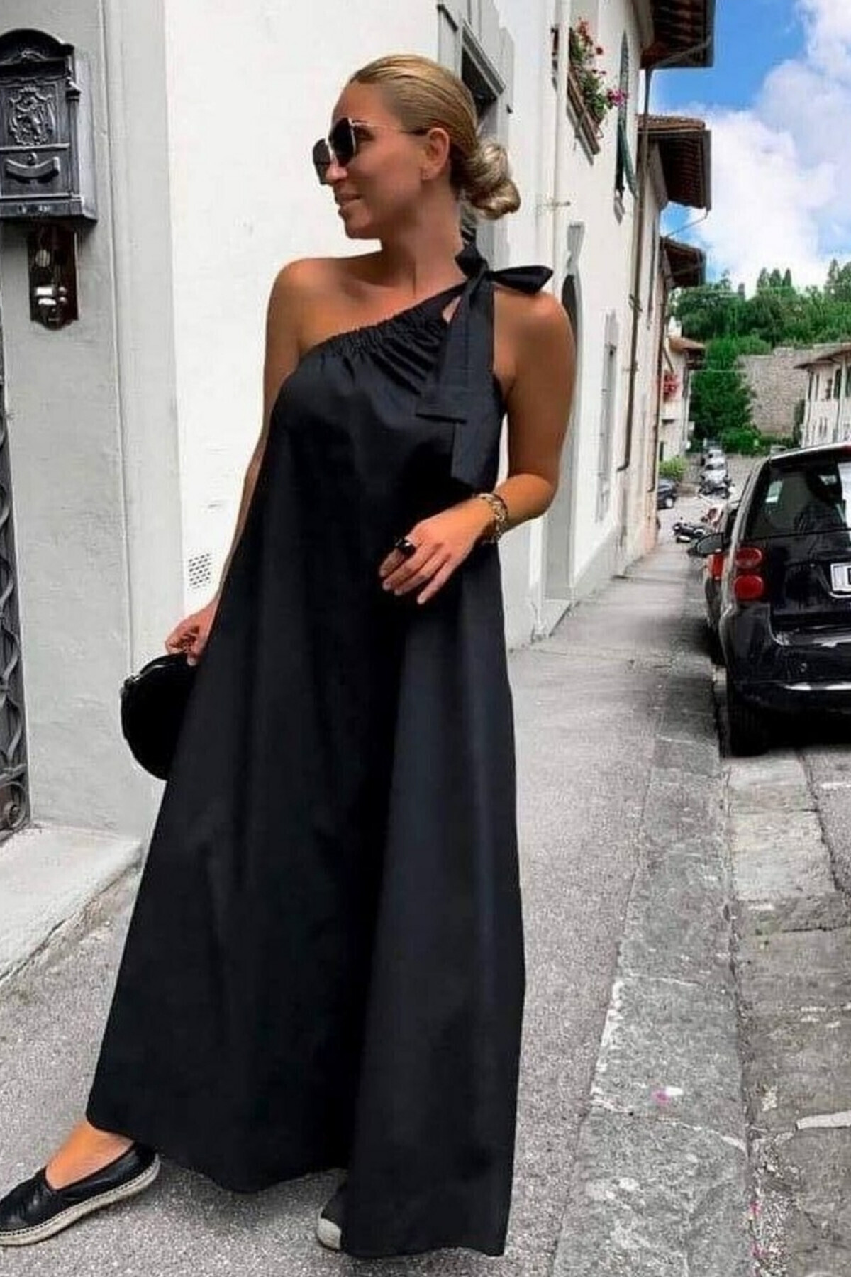 Omuzdan Bağlamalı Elbise