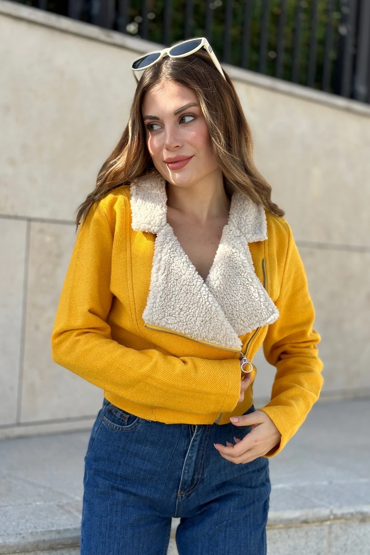 Yakası Peluş Crop Biker Ceket