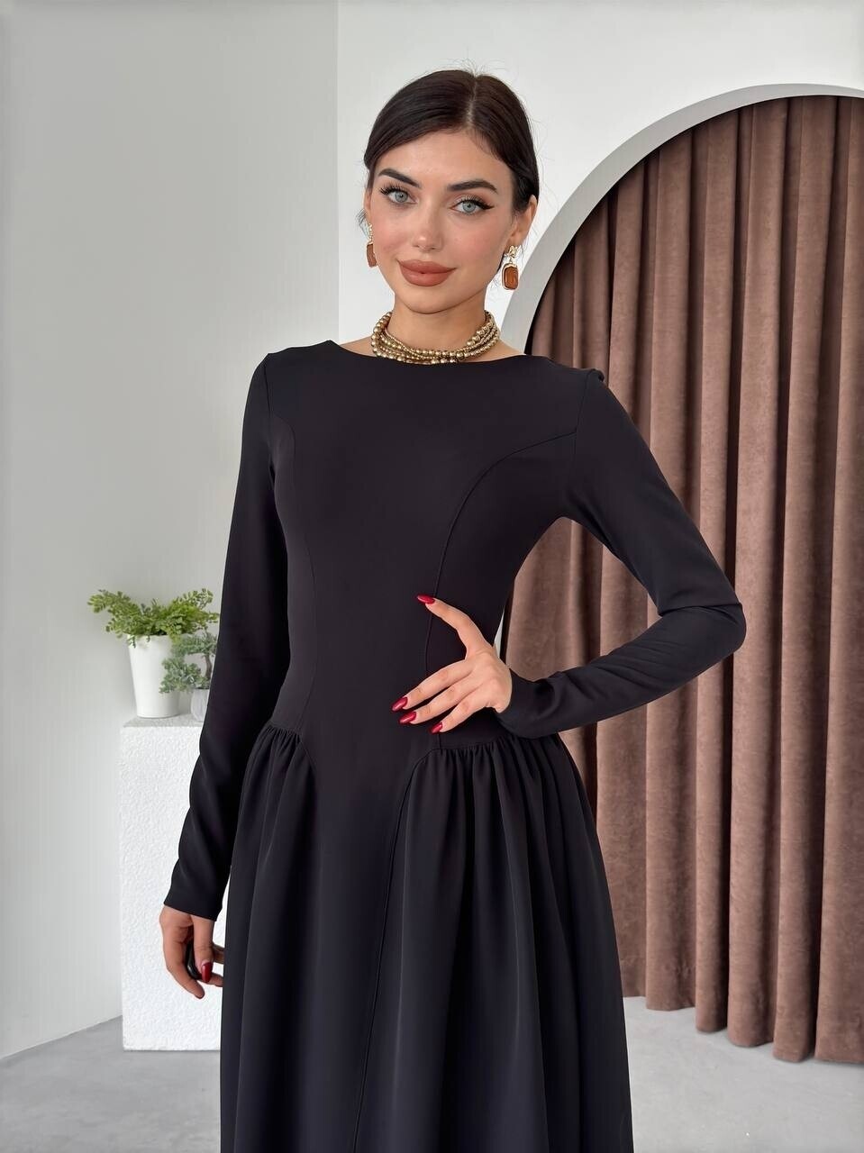 Oval Büzgülü Elbise Siyah