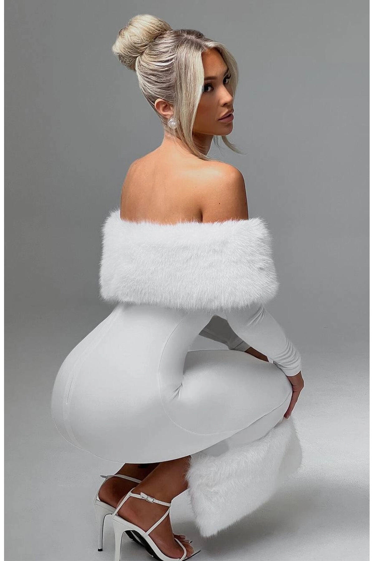 Modal Kumaş Kürk Detaylı Maxi Elbise