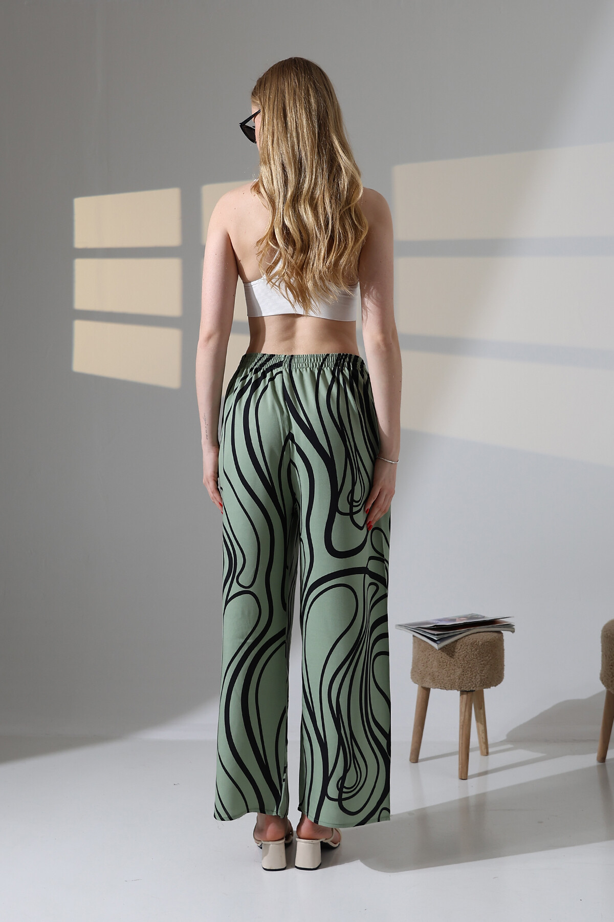 Viskon Bol Paça Yeşil Desenli Pantalon