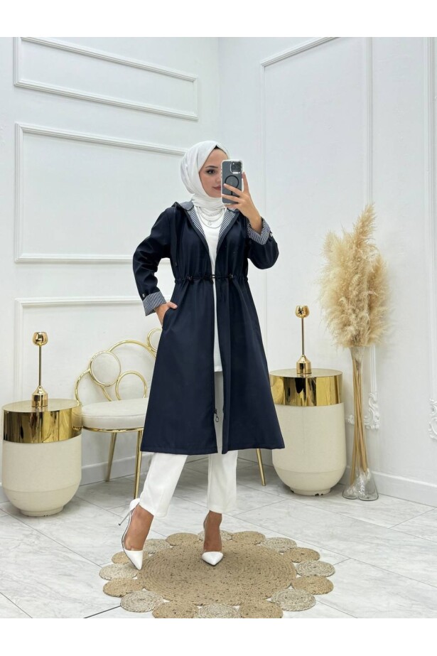 Kapşonlu Bel Detay Trenç