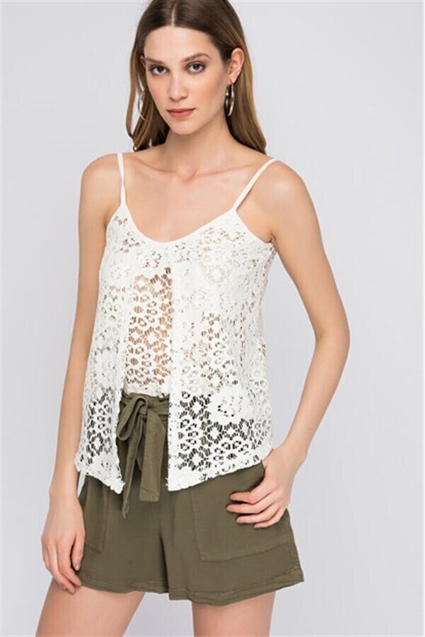 Güpürlü Önü Parçalı Çift Kat Askılı Bluz Beyaz