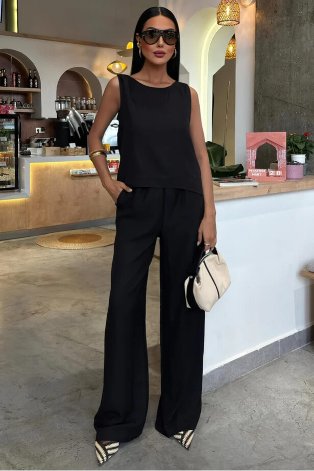 Sırtı Süzene Dantelli Bluz Pantolon Takım